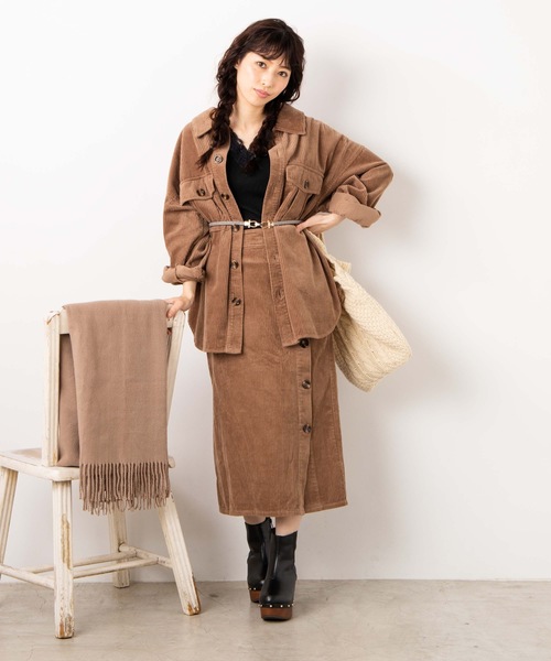 WEGO（ウィゴー）の「WEGO/【セットアップ対応商品】コーデュロイボタンタイトミモレスカート（スカート・レディース・ブラック/ベージュ/カーキ/アイボリー/ブラウン/ホワイト・FREE）」の8枚目の写真