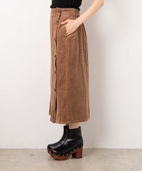 WEGO（ウィゴー）の「WEGO/【セットアップ対応商品】コーデュロイボタンタイトミモレスカート（スカート・レディース・ブラック/ベージュ/カーキ/アイボリー/ブラウン/ホワイト・FREE）」の9枚目の写真