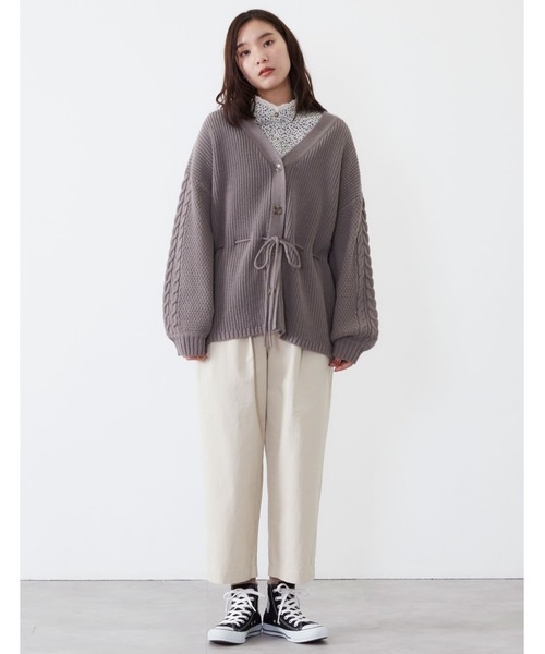 POU DOU DOU(プードゥドゥ)の「ケーブル編みチュニックニットカーディガン(ニット/セーター・レディース・キナリ/モカ/グリーン・3)」の4枚目の写真