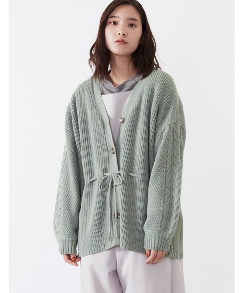 POU DOU DOU(プードゥドゥ)の「ケーブル編みチュニックニットカーディガン(ニット/セーター・レディース・キナリ/モカ/グリーン・3)」の8枚目の写真
