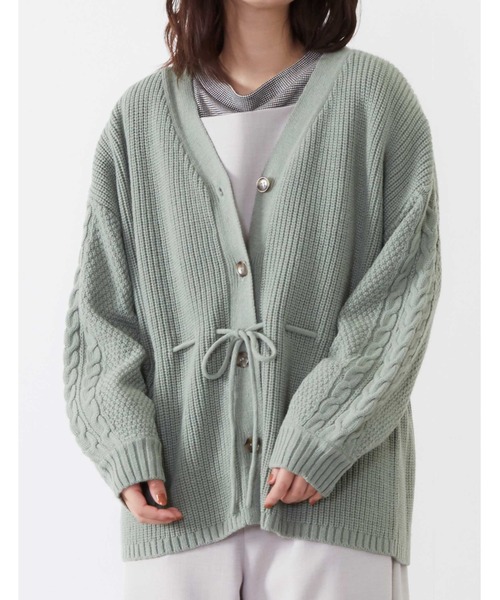 POU DOU DOU(プードゥドゥ)の「ケーブル編みチュニックニットカーディガン(ニット/セーター・レディース・キナリ/モカ/グリーン・3)」の14枚目の写真