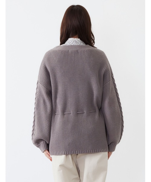 POU DOU DOU(プードゥドゥ)の「ケーブル編みチュニックニットカーディガン(ニット/セーター・レディース・キナリ/モカ/グリーン・3)」の19枚目の写真