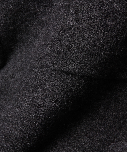 ELFORBR(エルフォーブル)の「圧縮ウールミリタリープルオーバー(ニット/セーター・レディース・チャコールグレー/カーキ・MEDIUM)」の7枚目の写真