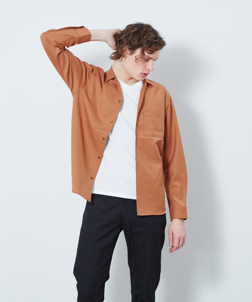 ABAHOUSE（アバハウス）の「【セットアップ対応】ライトウール  Vネック スキッパー シャツ（シャツ/ブラウス・メンズ・チャコールグレー/カーキ/オレンジ系その他/グレイッシュベージュ・44/46/48）」の4枚目の写真