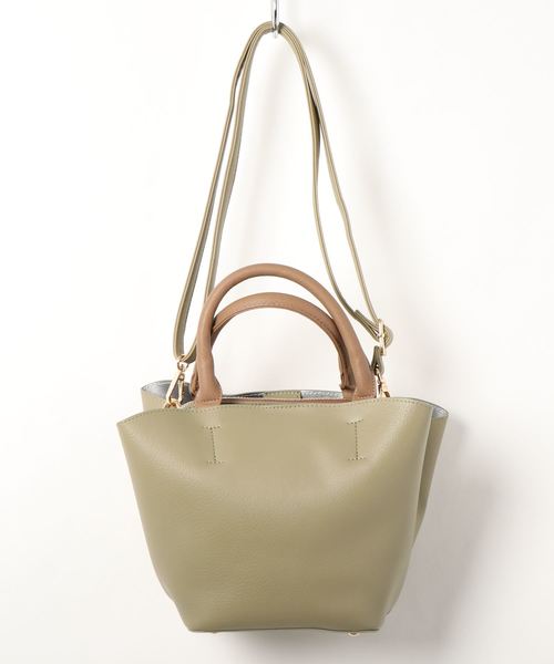 natural couture(ナチュラルクチュール)の「ハンドル配色中トート(ショルダーバッグ・レディース・グレイッシュベージュ/カーキ/モカ・FREE)」の3枚目の写真