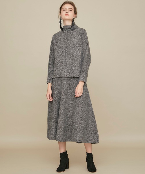 WRAPINKNOT（ラッピンノット）の「【WRAPINKNOT（ラッピンノット）】別注ボートネックニットTOP（ニット/セーター・レディース・ブラック/カーキ・0）」の6枚目の写真