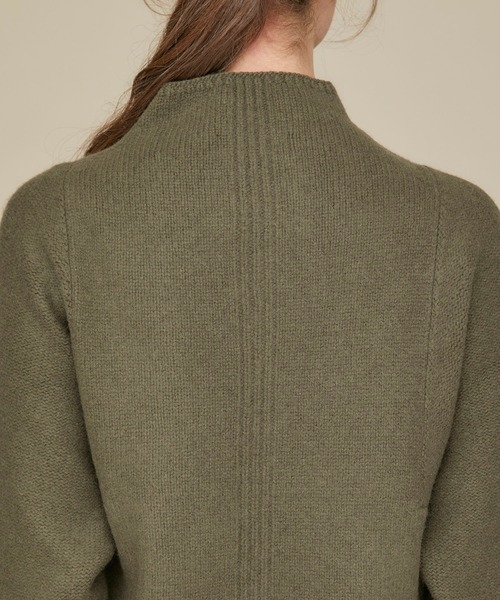 WRAPINKNOT（ラッピンノット）の「【WRAPINKNOT（ラッピンノット）】別注ボートネックニットTOP（ニット/セーター・レディース・ブラック/カーキ・0）」の14枚目の写真