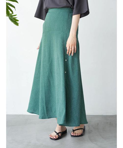AMERICAN HOLIC（アメリカンホリック）の「切り替えボタンフレアロングスカート 〇（スカート・レディース・グリーン/ブルー系その他/ブラック/その他14・M/L）」の7枚目の写真