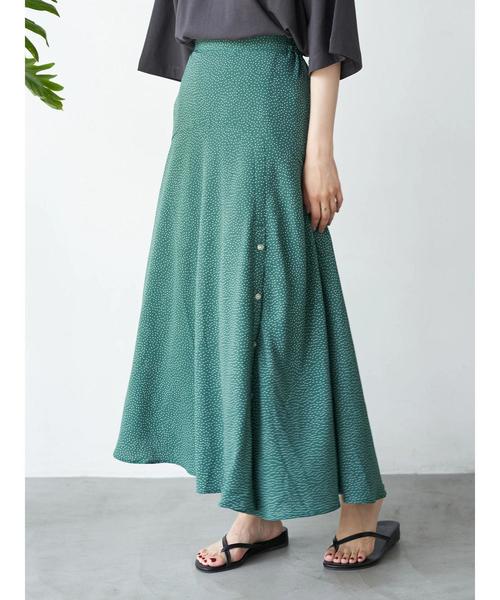 AMERICAN HOLIC（アメリカンホリック）の「切り替えボタンフレアロングスカート 〇（スカート・レディース・グリーン/ブルー系その他/ブラック/その他14・M/L）」の6枚目の写真