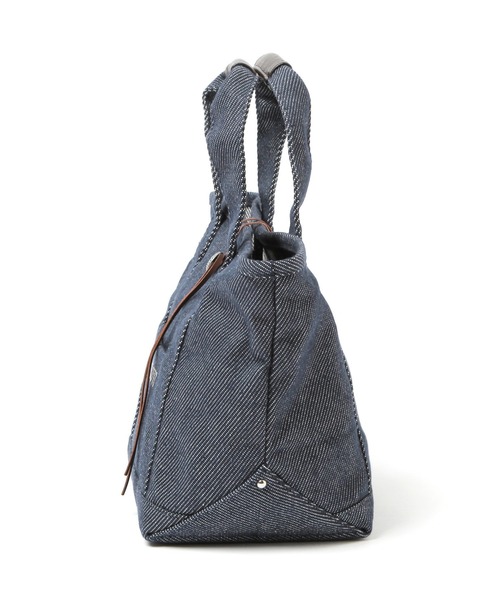 BAYFLOW（ベイフロー）の「RECOVERコンチョロゴトート M（トートバッグ・レディース・アイボリー/ネイビー・FREE）」の11枚目の写真