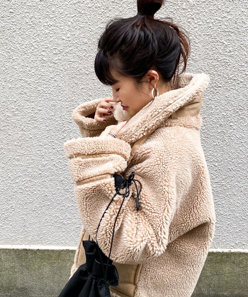 archives（アルシーヴ）の「リバーシブルボアジャケット（その他