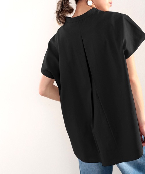 classicalelf（クラシカルエルフ）の「シャツ見えするのにシワになりにくい！綿100％。しっかり生地のバンドカラーカットソー（シャツ/ブラウス・レディース・グレイッシュベージュ/ホワイト/ブラック/ナチュラル/ライトグレー/グリーン系その他/ブルーグリーン・X-LARGE/MEDIUM/LARGE/SMALL）」の11枚目の写真