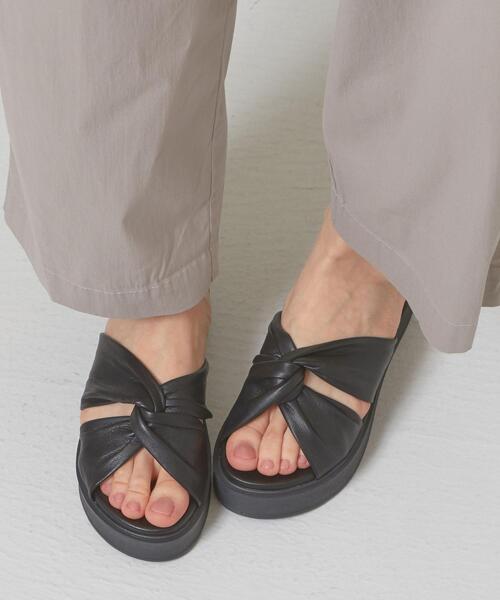 PAOLO BOVE(パオロボーヴ)の「<PAOLO BOVE> L ネジリプラットフォーム サンダル(サンダル・レディース・ブラック/ゴールド・38/36/37)」の6枚目の写真