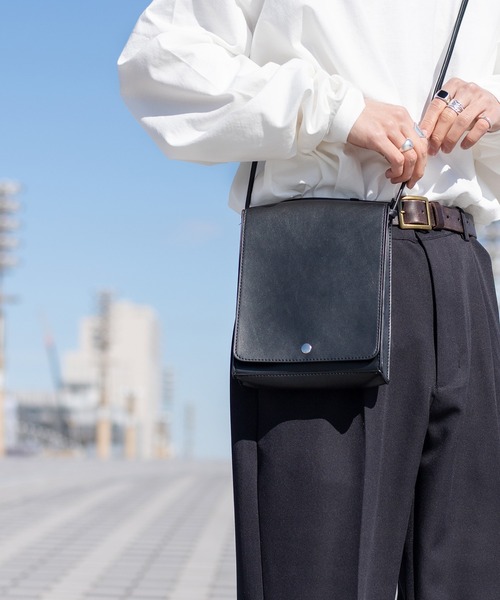 kutir（クティール）の「【3周年記念】kutirスタイル3点セットC(ロンT・フレアパンツ・スクエアショルダーバッグ)（Tシャツ/カットソー・メンズ・ブラック・SMALL/MEDIUM/LARGE）」の4枚目の写真