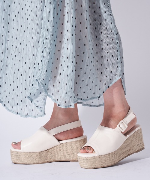 Chico（チコ）の「レザーベルト厚底ジュートサンダル（サンダル・レディース・アイボリー/ブラック/シルバー・LARGE/SMALL/MEDIUM）」の5枚目の写真