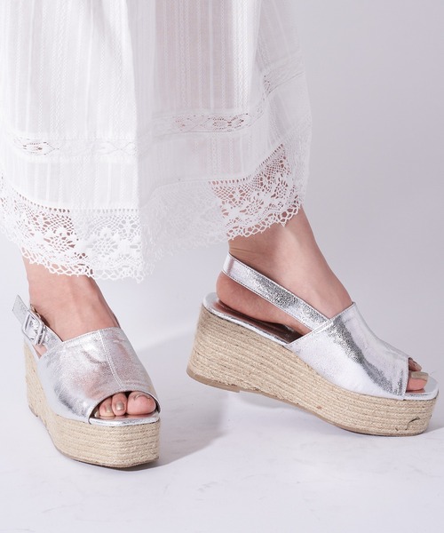 Chico（チコ）の「レザーベルト厚底ジュートサンダル（サンダル・レディース・アイボリー/ブラック/シルバー・LARGE/SMALL/MEDIUM）」の13枚目の写真