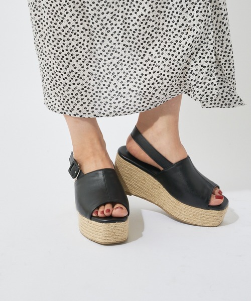 Chico（チコ）の「レザーベルト厚底ジュートサンダル（サンダル・レディース・アイボリー/ブラック/シルバー・LARGE/SMALL/MEDIUM）」の8枚目の写真