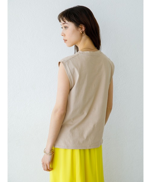 koe（コエ）の「抗菌防臭オーガニックコットンノースリープTシャツ＊（Tシャツ/カットソー・レディース・ピンク/ライトベージュ/ライトカーキ/ライトグレー/ホワイト/イエロー/ブラック/サックスブルー・MEDIUM/LARGE）」の12枚目の写真