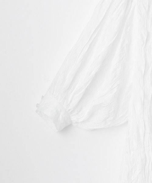 PAGEBOY(ページボーイ)の「ボリュームスリーブブラウス(半袖)【ボリューム袖/2WAY】(シャツ/ブラウス・レディース・ブラック/グレイッシュベージュ/オフホワイト/オリーブ・FREE)」の6枚目の写真