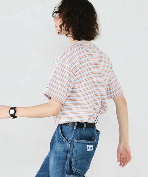 Lee（リー）の「マルチボーダー　半袖Tシャツ（Tシャツ/カットソー・メンズ・オレンジ/オレンジ系その他・LARGE/SMALL/MEDIUM）」の6枚目の写真