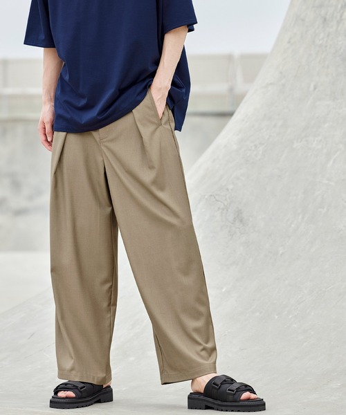 act'm(アクトム)の「TRタックワイドストレートスラックスパンツ(スラックス・メンズ・ブラック/モカ/グレイッシュベージュ/ライトブルーグレー・S/M/L)」の5枚目の写真