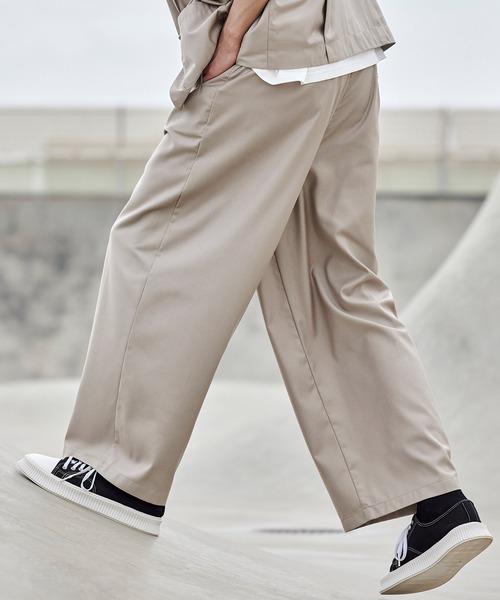act'm(アクトム)の「TRタックワイドストレートスラックスパンツ(スラックス・メンズ・ブラック/モカ/グレイッシュベージュ/ライトブルーグレー・S/M/L)」の21枚目の写真