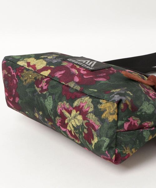 GREGORY（グレゴリー）の「ENVELOPE SHOULDER / エンベロップショルダー / ガーデンタペストリー（ショルダーバッグ・メンズ・レッド系その他・FREE）」の3枚目の写真