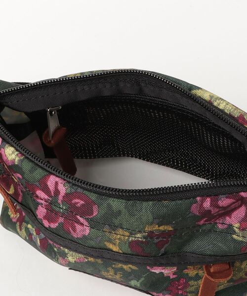 GREGORY（グレゴリー）の「ENVELOPE SHOULDER / エンベロップショルダー / ガーデンタペストリー（ショルダーバッグ・メンズ・レッド系その他・FREE）」の4枚目の写真