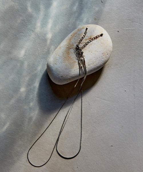 Auntie Rosa Holiday(アンティローザホリデー)の「スネークチェーンレイヤードネックレス(ネックレス・レディース・シルバー/ゴールド・FREE)」の6枚目の写真