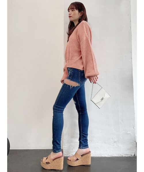 GYDA（ジェイダ）の「SIDE RIPPED スキニーデニムPT（デニムパンツ・レディース・ライトブルー/ブルー・SMALL/MEDIUM/LARGE/X-SMALL/X-LARGE）」の12枚目の写真