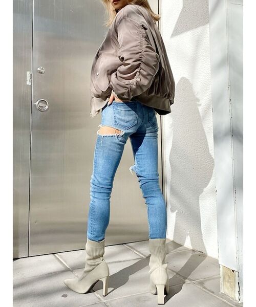 GYDA（ジェイダ）の「SIDE RIPPED スキニーデニムPT（デニムパンツ・レディース・ライトブルー/ブルー・SMALL/MEDIUM/LARGE/X-SMALL/X-LARGE）」の22枚目の写真