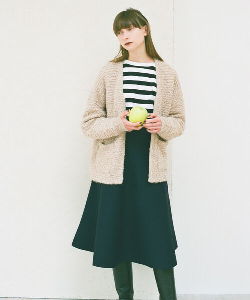 CAROLINA GLASER（カロリナ グレイサー）の「CAROLINA GLASER / ループニット カーディガン（ニット/セーター・レディース・ベージュ/グレー・ONE SIZE）」の15枚目の写真