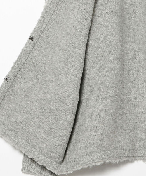 CAROLINA GLASER（カロリナ グレイサー）の「CAROLINA GLASER / ループニット カーディガン（ニット/セーター・レディース・ベージュ/グレー・ONE SIZE）」の20枚目の写真