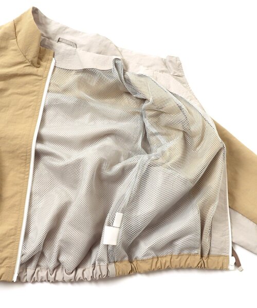 apres les cours（アプレレクール）の「バイカラーウィンドブレーカー（ナイロンジャケット・キッズ・ブラウン/マスタード・120/140/90/130/100/110/80）」の16枚目の写真