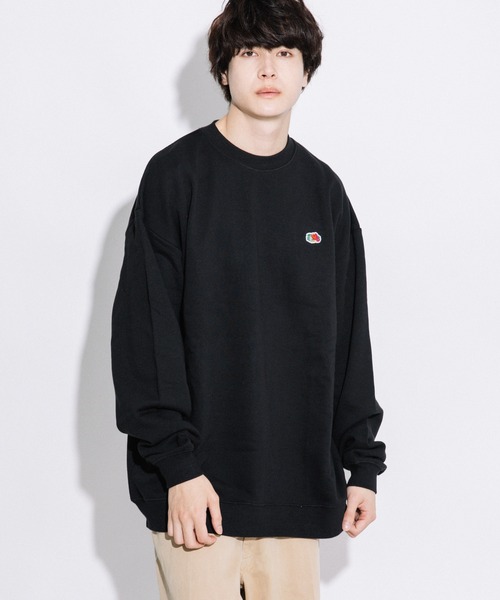 FRUIT OF THE LOOM(フルーツオブザルーム)の「ワッペン付スエット / 長袖 / トップス / シンプル / カジュアル / 無地 / ワンポイント / ユニセックス(スウェット・レディース・ホワイト/ブラック・L/XL/M)」の9枚目の写真