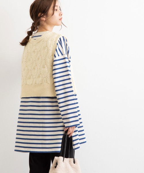 POU DOU DOU（プードゥドゥ）の「透かし編みショートニットベスト（ベスト・レディース・ネイビー/アイボリー/キャメル・3）」の20枚目の写真