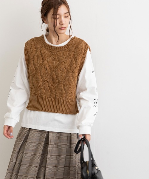 POU DOU DOU（プードゥドゥ）の「透かし編みショートニットベスト（ベスト・レディース・ネイビー/アイボリー/キャメル・3）」の21枚目の写真