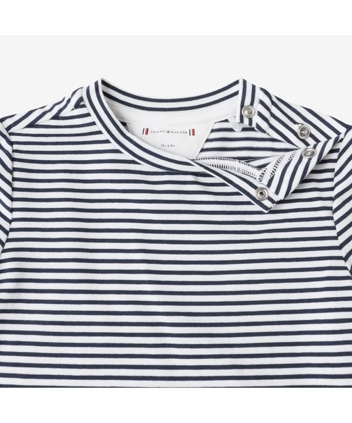 TOMMY HILFIGER(トミーヒルフィガー)の「BABY オーバーオールセット(サロペット/オーバーオール・キッズ・マルチ/ホワイト・80cm/90cm/75cm)」の9枚目の写真
