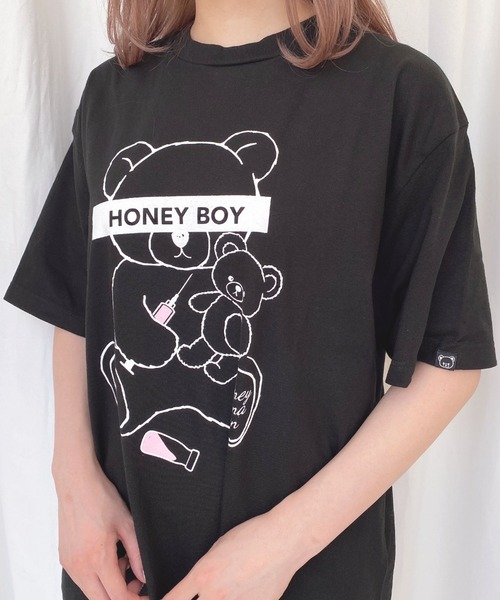 Honey Cinnamon（ハニーシナモン）の「注射中シナモンTシャツ（Tシャツ