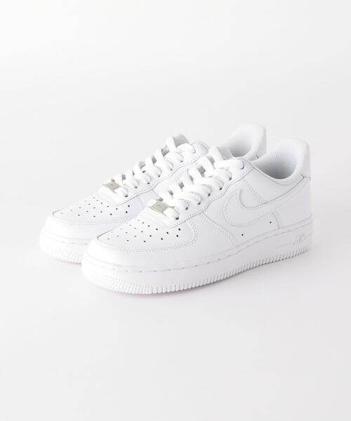 NIKE（ナイキ）の「＜NIKE（ナイキ）＞ウィメンズ AIR FORCE 1' 07 エアフォースワン'07/スニーカー（スニーカー・レディース・ホワイト・23cm/23.5cm/24cm/24.5cm/25cm）」の6枚目の写真