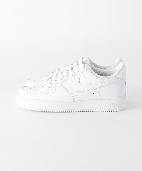 NIKE（ナイキ）の「＜NIKE（ナイキ）＞ウィメンズ AIR FORCE 1' 07 エアフォースワン'07/スニーカー（スニーカー・レディース・ホワイト・23cm/23.5cm/24cm/24.5cm/25cm）」の5枚目の写真