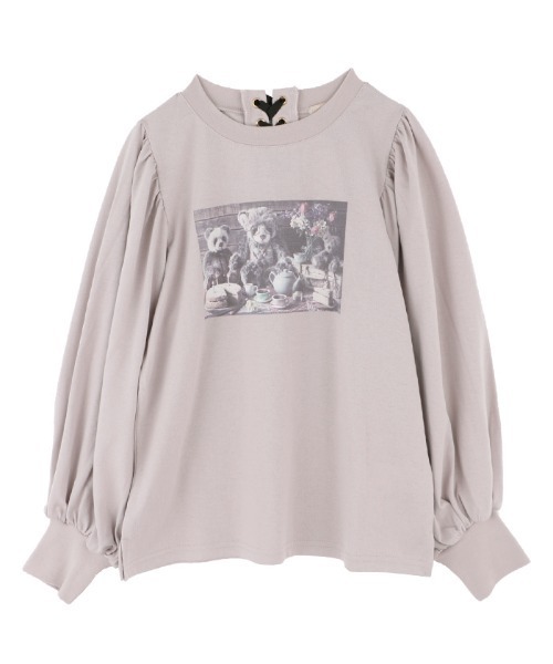 axes femme POETIQUE(アクシーズファムポエティック)の「おかしなお茶会長袖Tシャツ(Tシャツ/カットソー・レディース・ラベンダー/グレイッシュベージュ/ブルー・MEDIUM)」の1枚目の写真