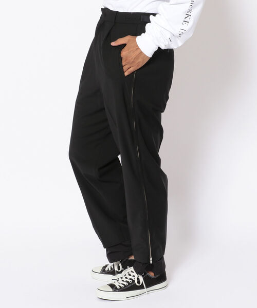 LUSOR（ルーソル）の「LUSOR（ルーソル）WOOL ZIP SLACKS（その他パンツ・メンズ・ブラック/グレー・SMALL/MEDIUM）」の3枚目の写真