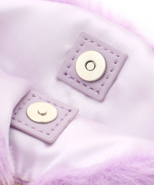 JENNI love（ジェニィラブ）の「パフ風ファーポシェット（ショルダーバッグ・キッズ・オフホワイト/ラベンダー/ピンク・F）」の7枚目の写真