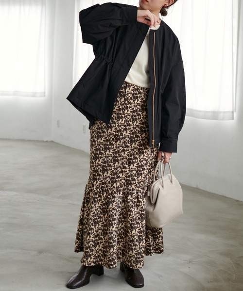 DISCOAT(ディスコート)の「ノーカラーウエストギャザーブルゾン(ブルゾン・レディース・ブラック/カーキ/ホワイト系その他・MEDIUM/LARGE)」の21枚目の写真