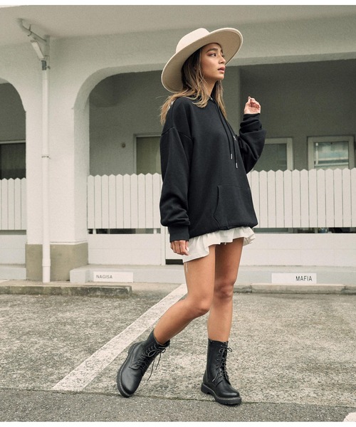 anap mimpi（アナップミンピ）の「ステッチレースアップショートブーツ（ブーツ・レディース・ブラック・LL/L/S/M）」の4枚目の写真