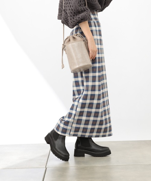 COLONY 2139（コロニートゥーワンスリーナイン）の「【TV媒体紹介商品】フェイクスエードハイウエストナロースカート（スカート・レディース・ベージュ/ベージュ系その他/グリーン/グリーン系その他/ブルー・SMALL/MEDIUM）」の14枚目の写真