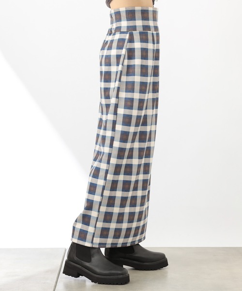 COLONY 2139（コロニートゥーワンスリーナイン）の「【TV媒体紹介商品】フェイクスエードハイウエストナロースカート（スカート・レディース・ベージュ/ベージュ系その他/グリーン/グリーン系その他/ブルー・SMALL/MEDIUM）」の10枚目の写真