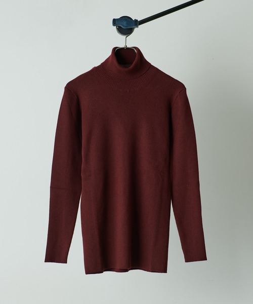 Lui's（ルイス）の「スリムタートルニット（ニット/セーター・メンズ・ホワイト/ブラック/ベージュ/ボルドー・SMALL/MEDIUM）」の4枚目の写真