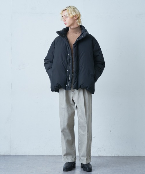 Lui's（ルイス）の「スリムタートルニット（ニット/セーター・メンズ・ホワイト/ブラック/ベージュ/ボルドー・SMALL/MEDIUM）」の9枚目の写真